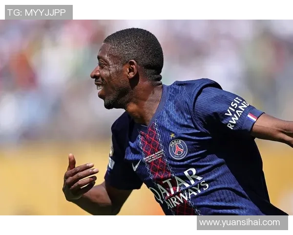 四位足球明星后卫的传奇故事与他们对比赛的影响力分析