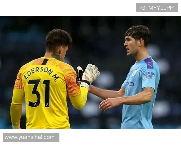 南京足球队以57分稳居联赛积分榜首位追赶者仍在奋力追逐