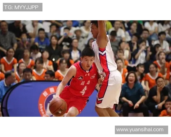 成都篮球队团队协作深度解析与其他球队的对比研究